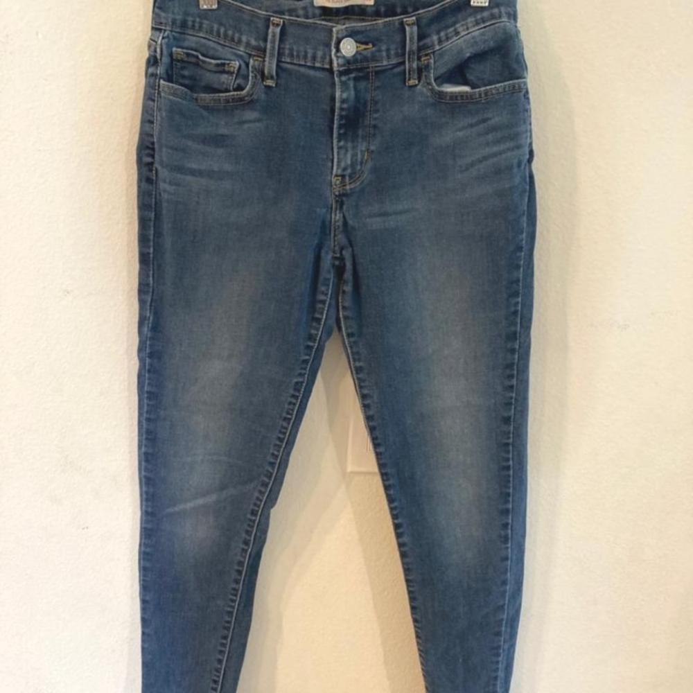 110 Super Skinny Levi's size 29